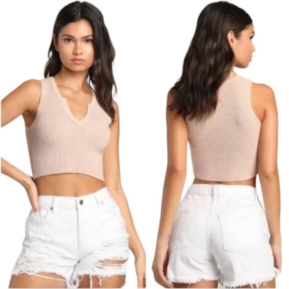 We The FREE PEOPLE White Maggie Distressed Jean Shorts Size 27 NWT - Picture 1 of 16